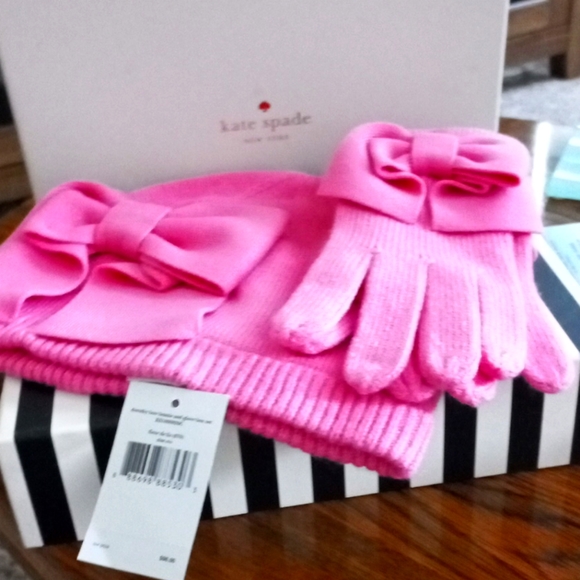 Kate spade winter toque and gloves - Picture 1 of 2